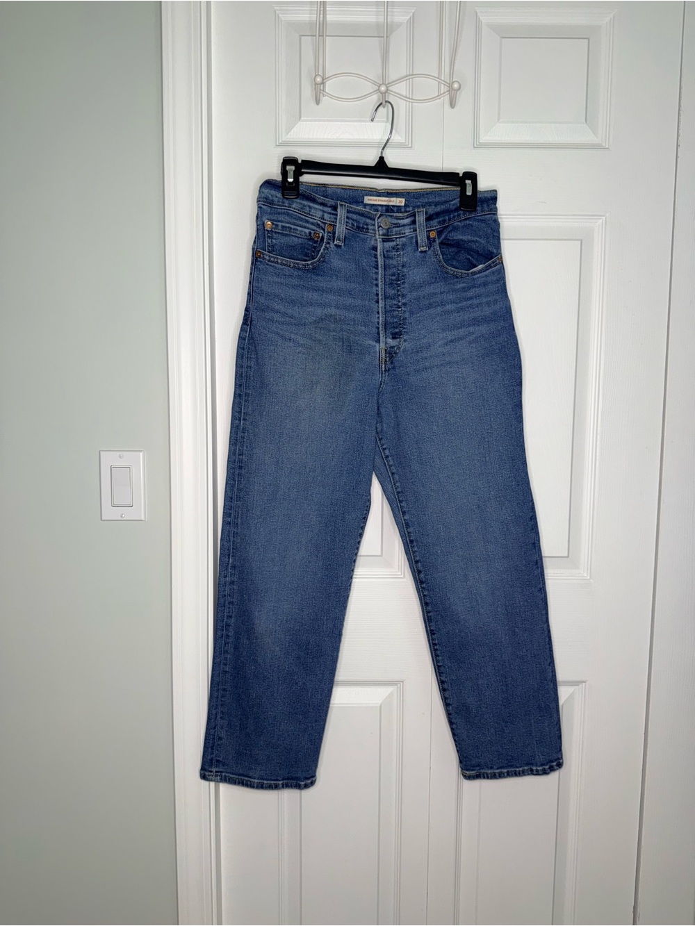 Levi’s Ribcage Straight Button Fly Ankle Jeans High Rise Medium Blue Size 30